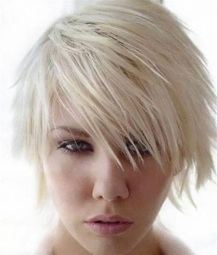 Рваные волосы на коротких волосах фото Pictures of Trendy Short Crop Haircut Styles for Women Short hair styles, Short 