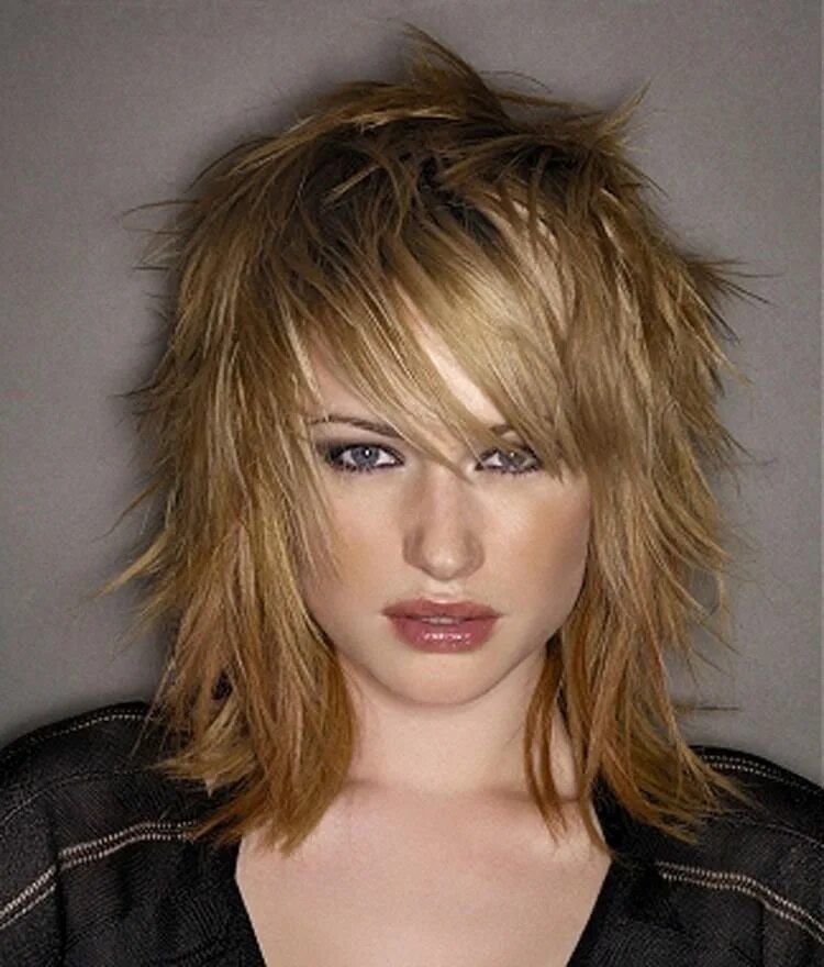 Рваные волосы стрижка женская Razored haircuts, Medium hair styles, Medium length hair styles