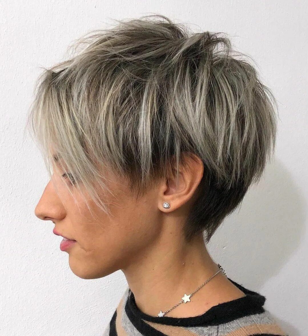 Рваный боб на короткие волосы фото 70 Flattering Short Choppy Hairstyles for 2024 Short choppy haircuts, Choppy hai